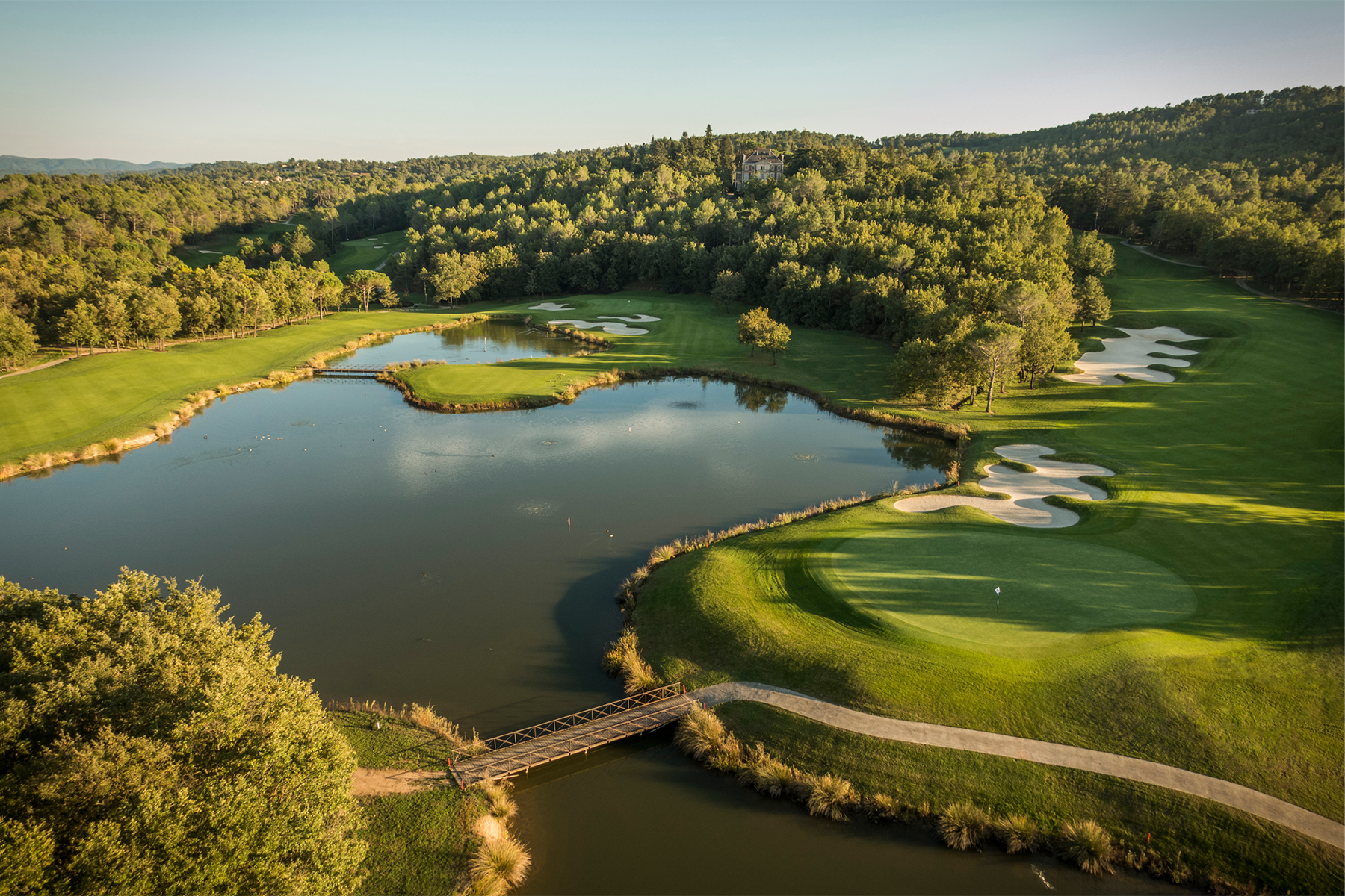 Le Chateau Golf Course.png