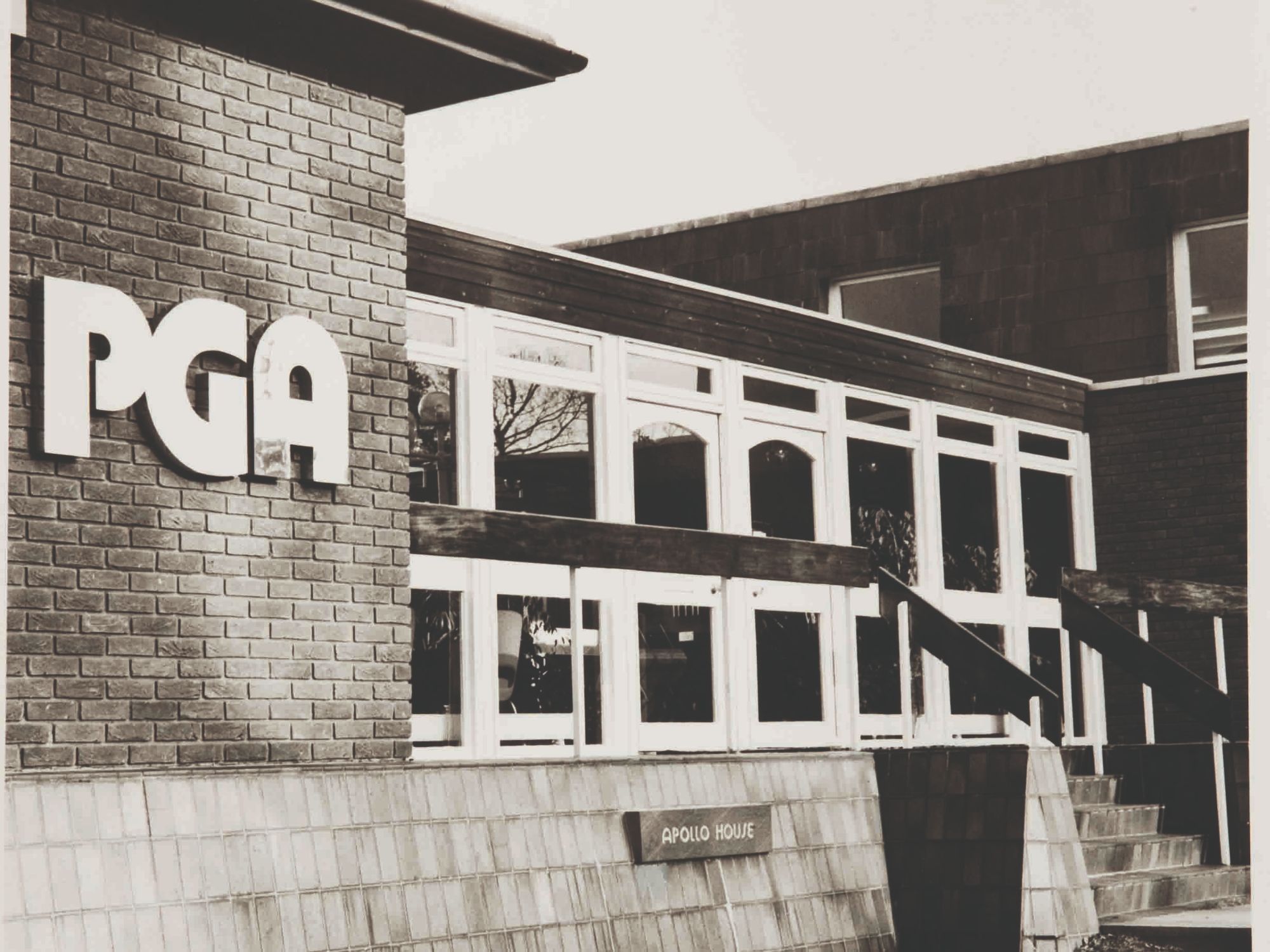 1977.jpg